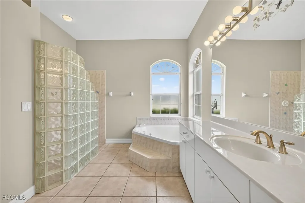 3602 SW 2nd Lane Cape Coral FL 33991