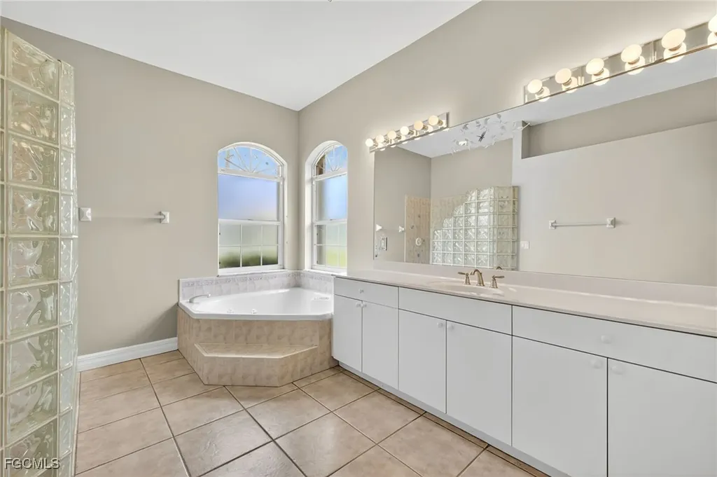 3602 SW 2nd Lane Cape Coral FL 33991