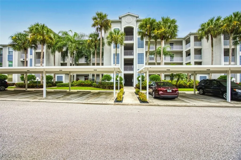 10275 Bismark Palm Way Fort Myers FL 33966