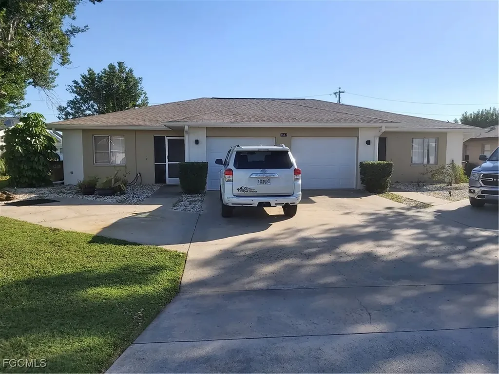 3817 SE 11th Avenue Cape Coral FL 33904