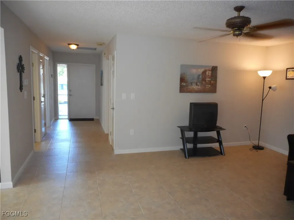 3817 SE 11th Avenue Cape Coral FL 33904