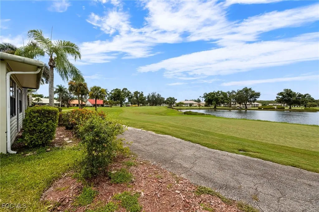 13322 Oak Hill Loop Fort Myers FL 33912