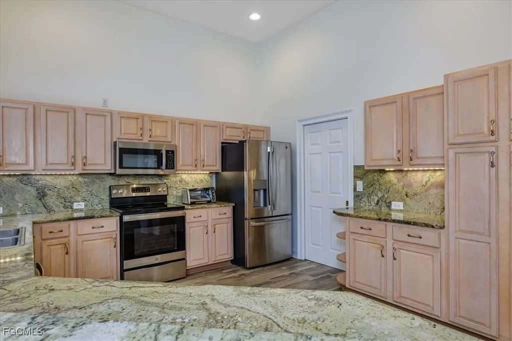 737 Mainsail Place Naples FL 34110