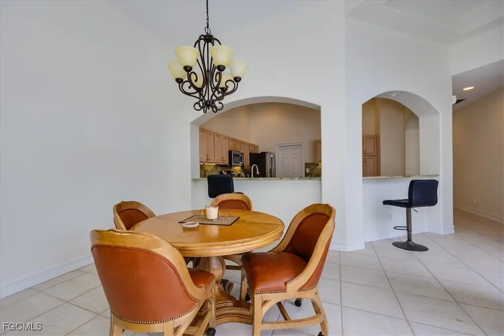 737 Mainsail Place Naples FL 34110