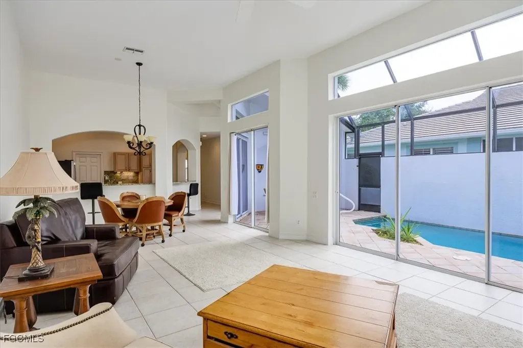 737 Mainsail Place Naples FL 34110