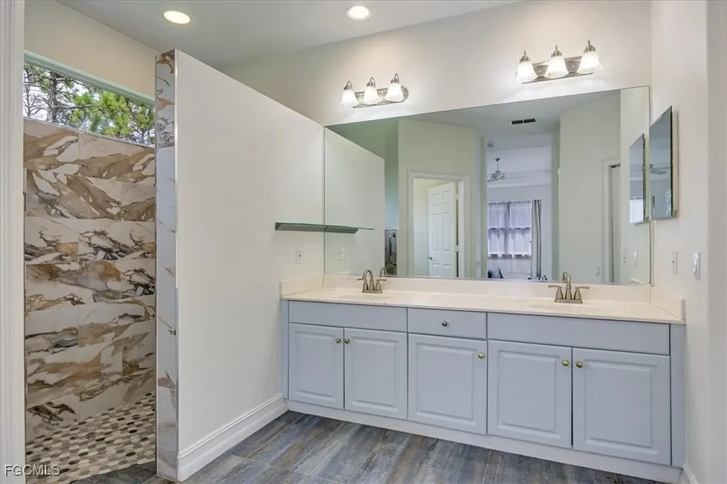 737 Mainsail Place Naples FL 34110