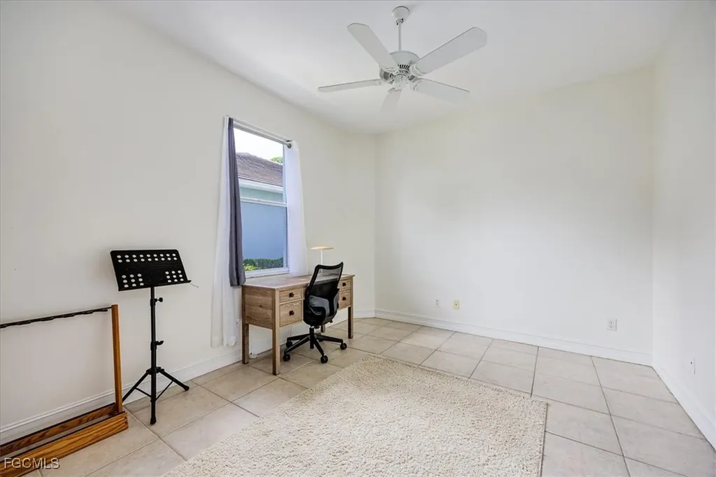 737 Mainsail Place Naples FL 34110