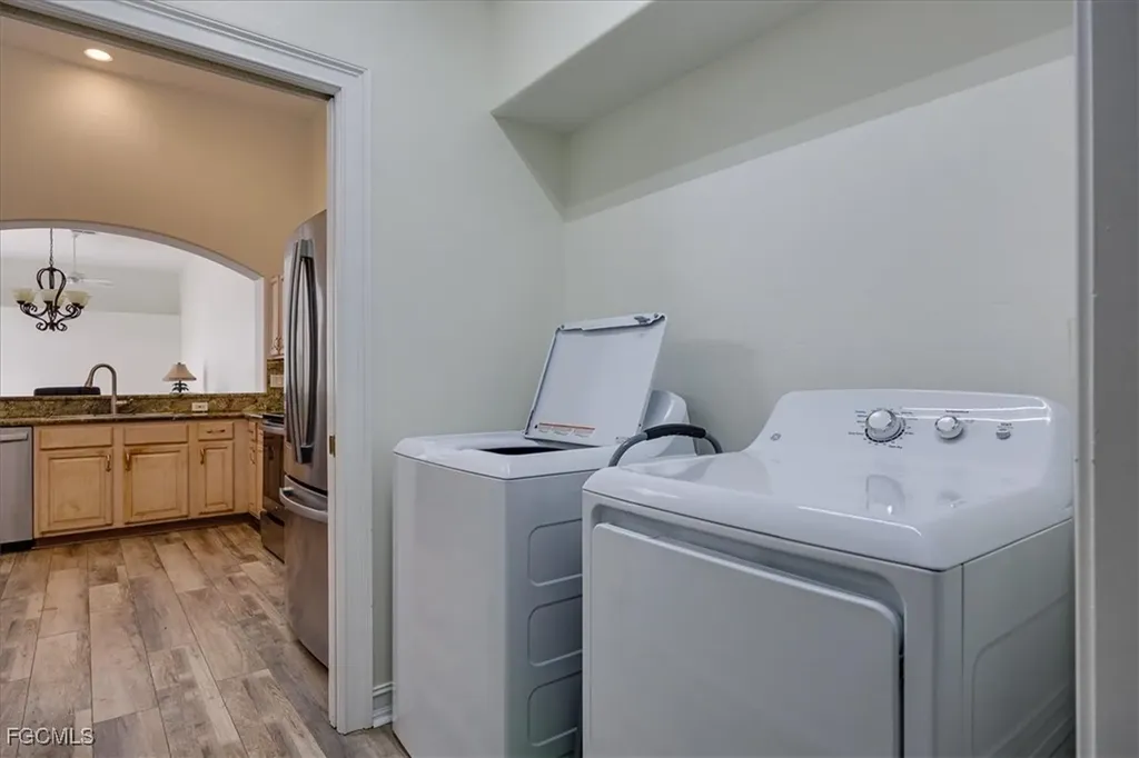 737 Mainsail Place Naples FL 34110