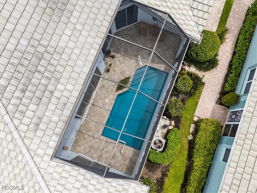 737 Mainsail Place Naples FL 34110