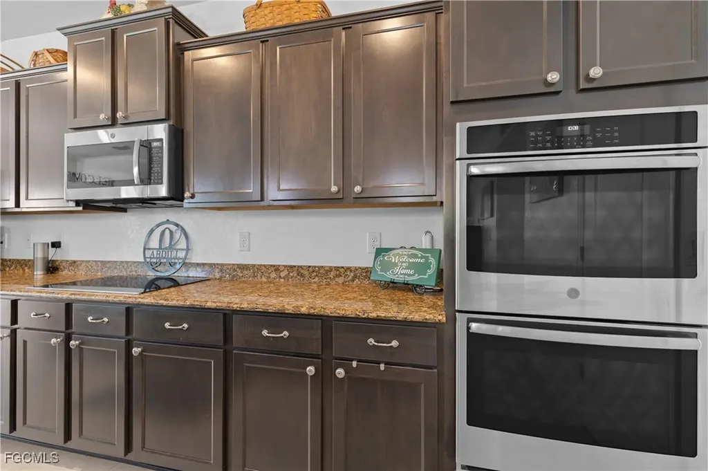 107 SW 39th Street Cape Coral FL 33914