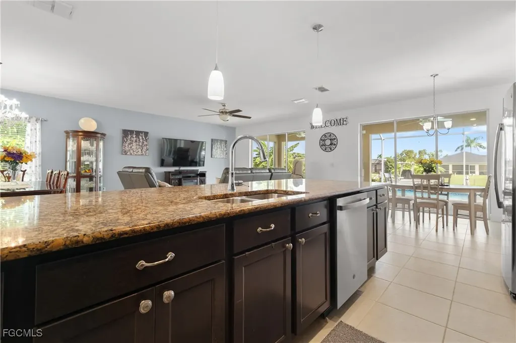 107 SW 39th Street Cape Coral FL 33914