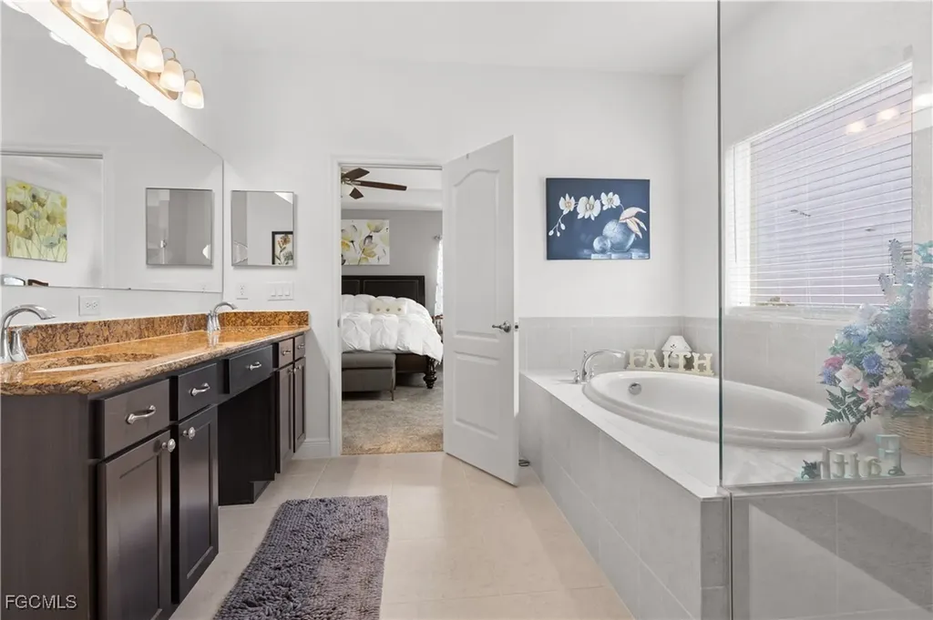 107 SW 39th Street Cape Coral FL 33914