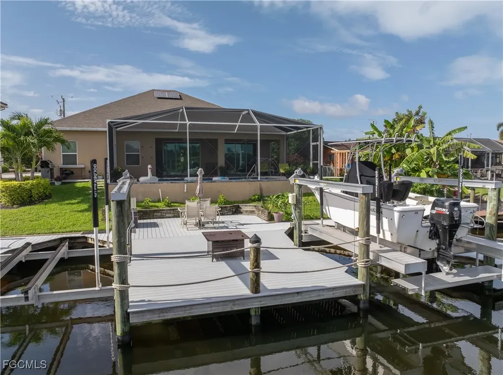 107 SW 39th Street Cape Coral FL 33914