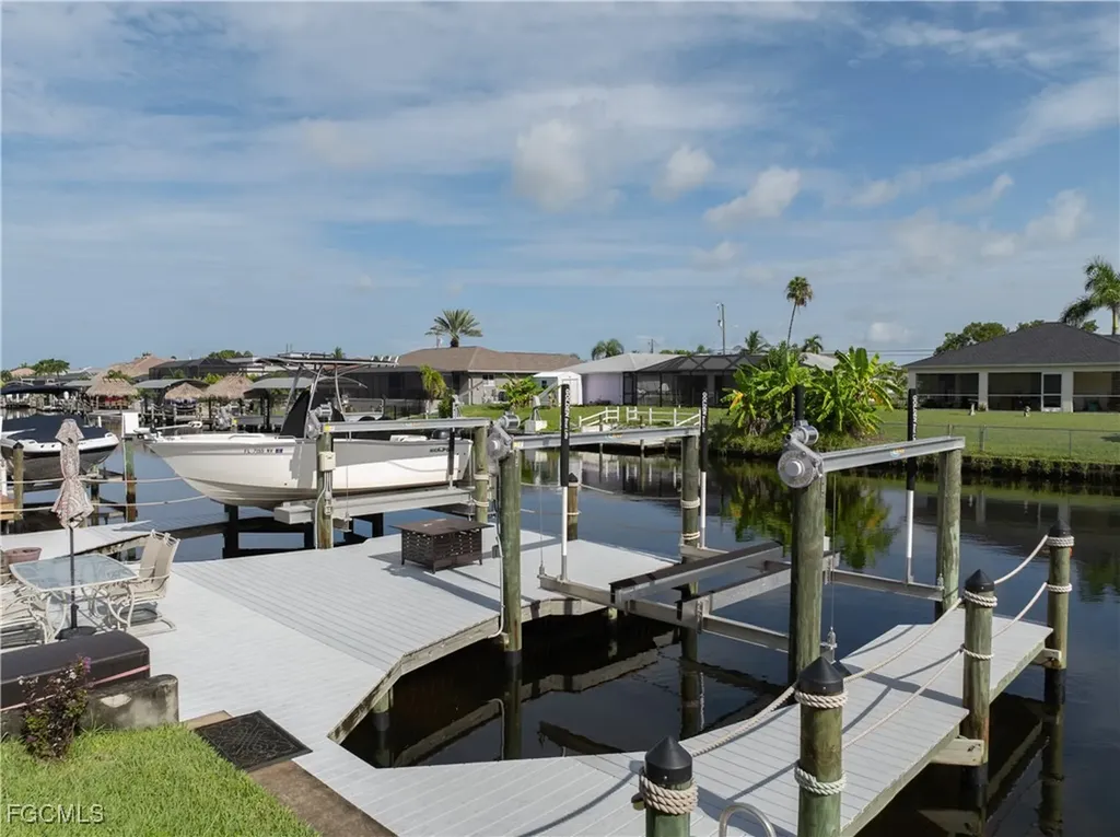 107 SW 39th Street Cape Coral FL 33914