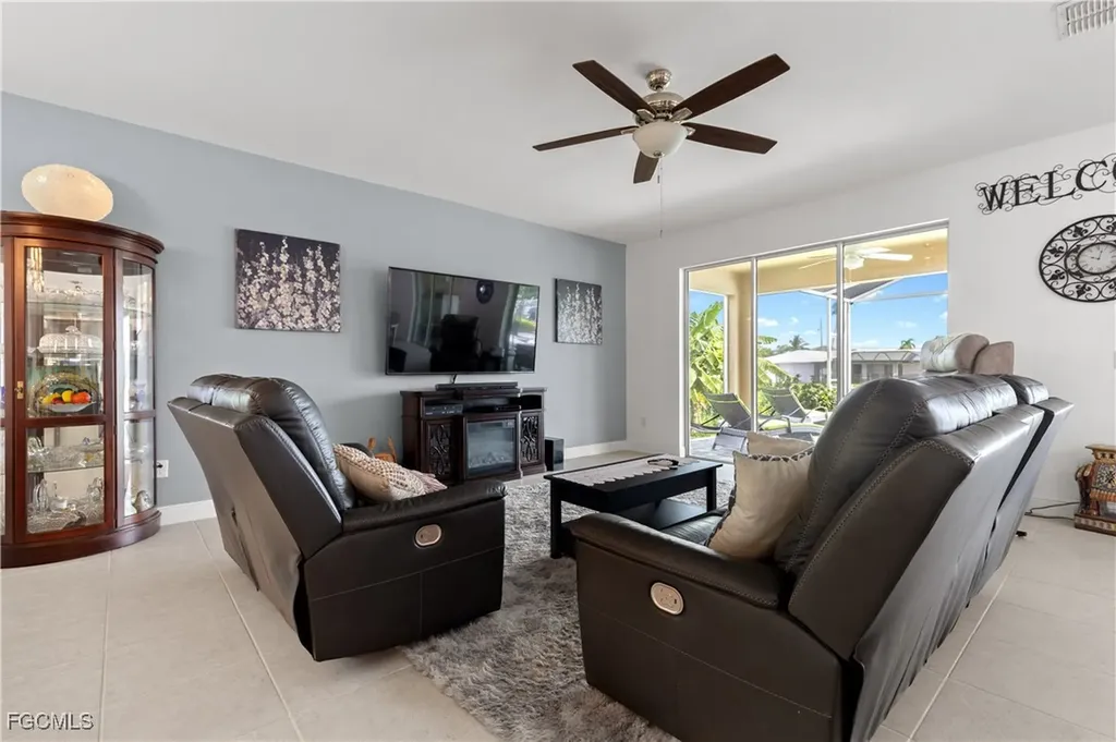 107 SW 39th Street Cape Coral FL 33914