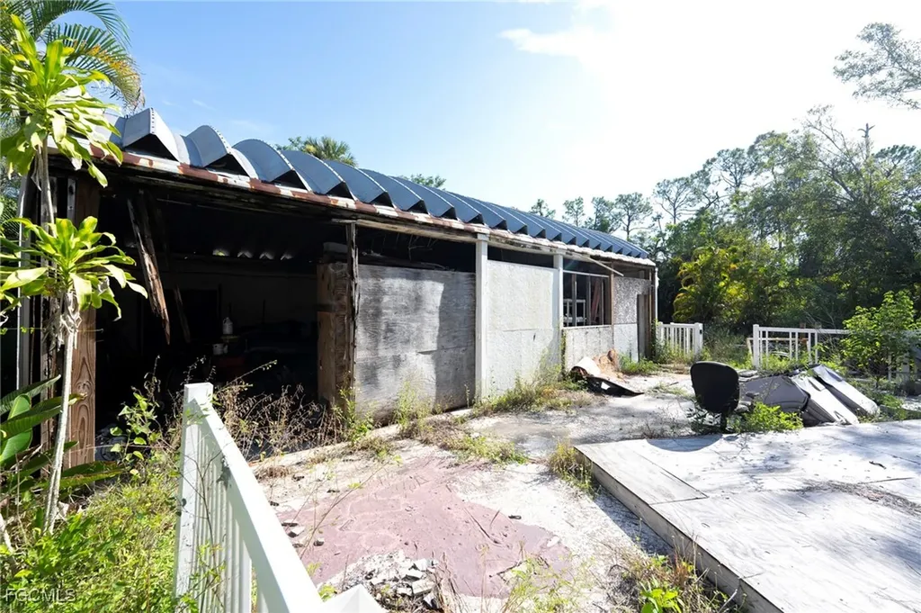 8177, 8181 & 8089 Cypress Drive S Fort Myers FL 33967