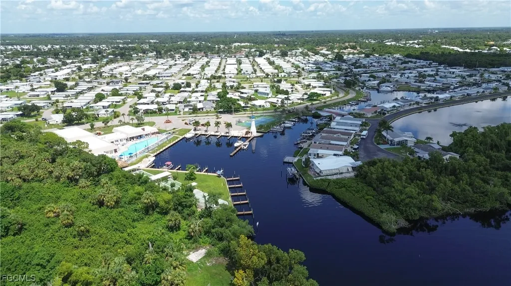 14513 Nathan Hale Lane North Fort Myers FL 33917