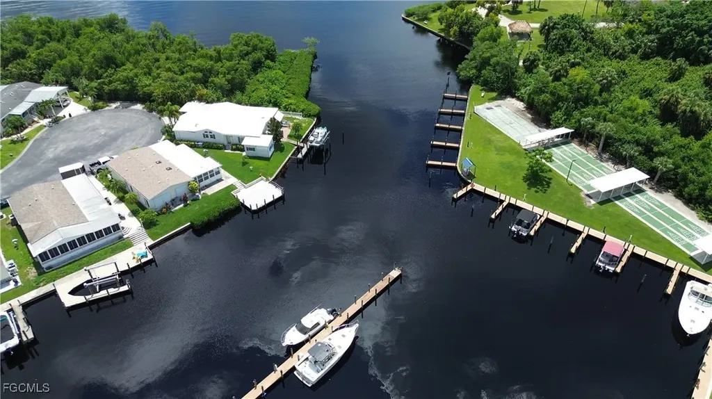 14513 Nathan Hale Lane North Fort Myers FL 33917