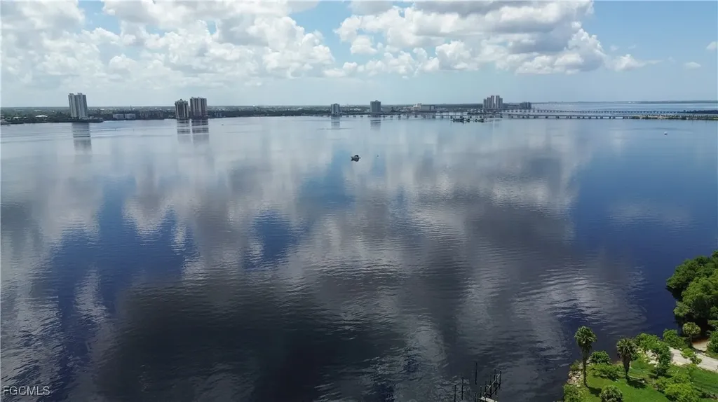 14513 Nathan Hale Lane North Fort Myers FL 33917