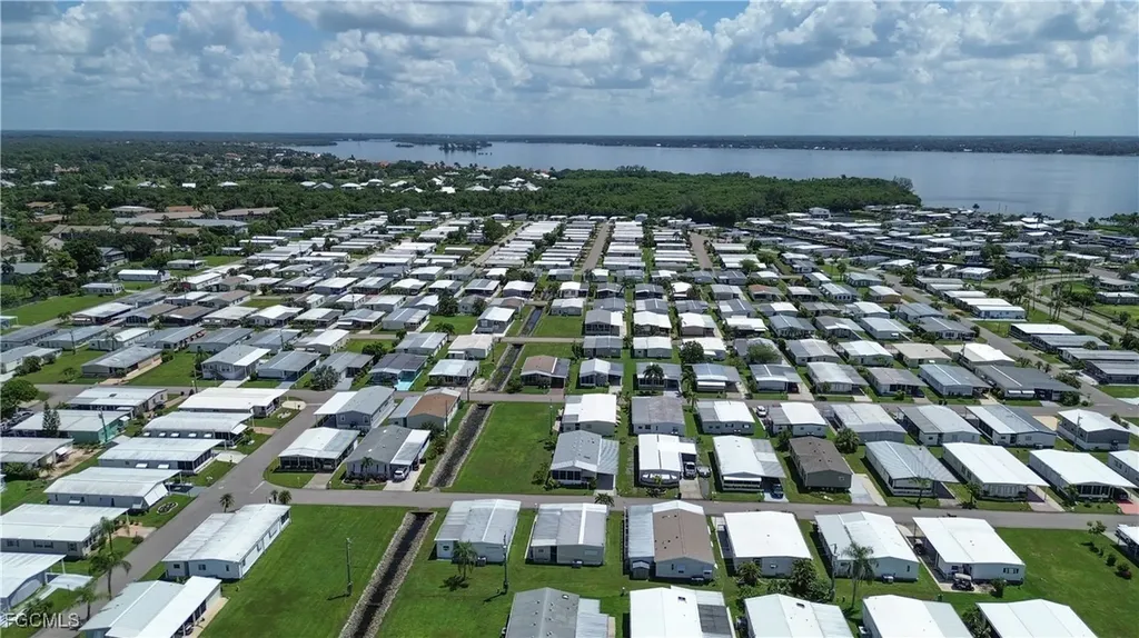 14513 Nathan Hale Lane North Fort Myers FL 33917