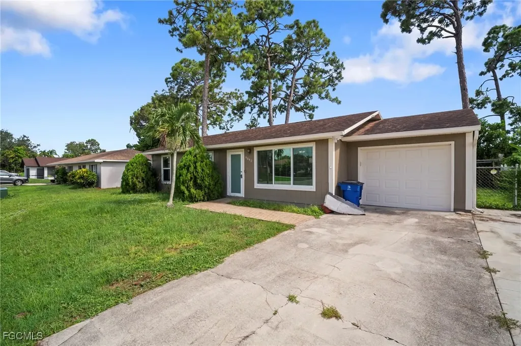 8042 Almo Road Fort Myers FL 33967