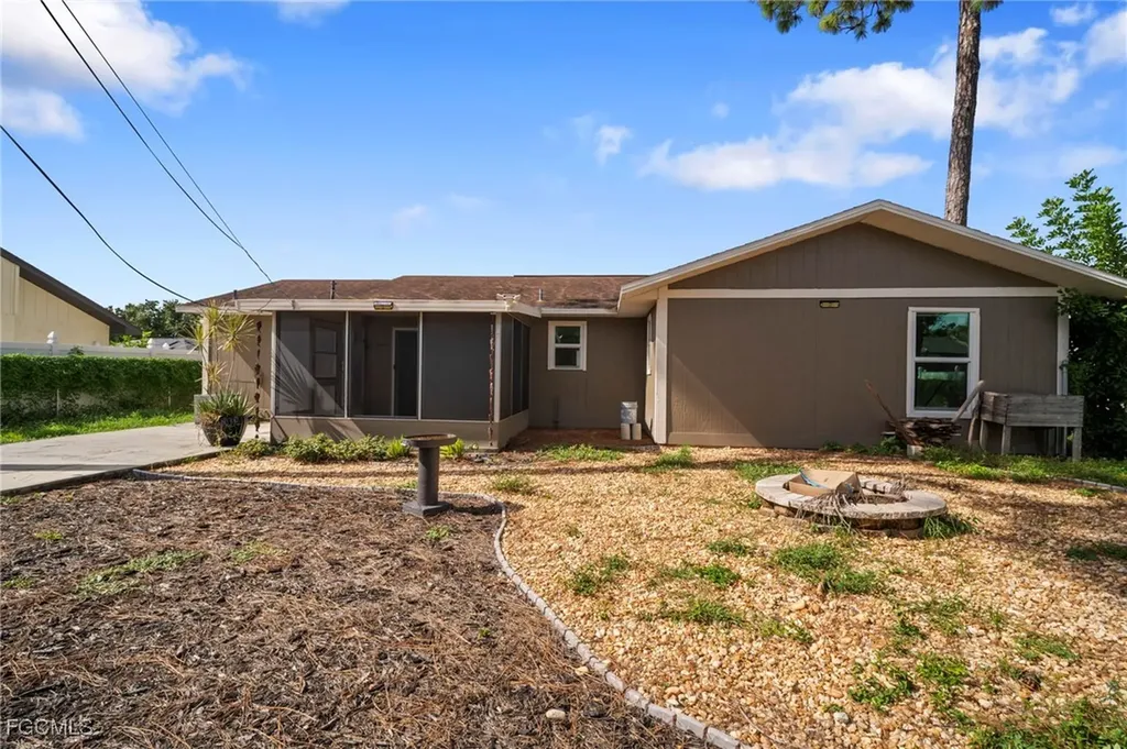 8042 Almo Road Fort Myers FL 33967