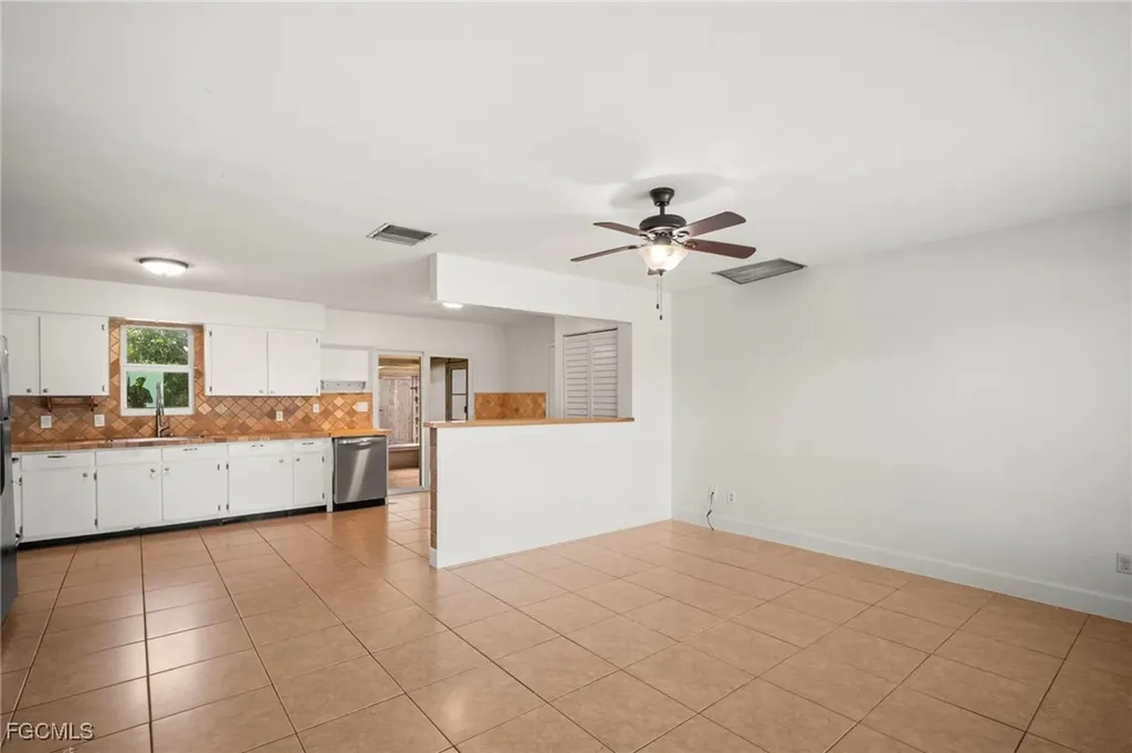 8042 Almo Road Fort Myers FL 33967