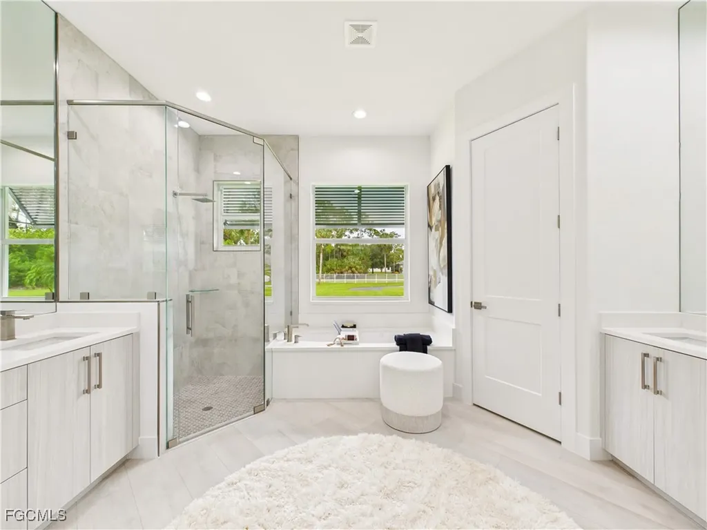 840 10th Avenue NE Naples FL 34120
