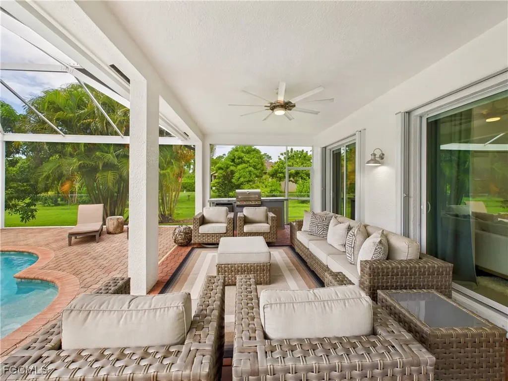840 10th Avenue NE Naples FL 34120