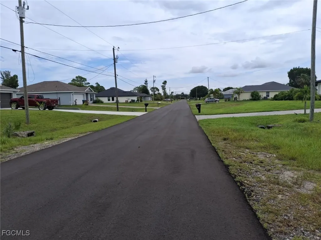 2127 NE 34th Terrace Cape Coral FL 33909