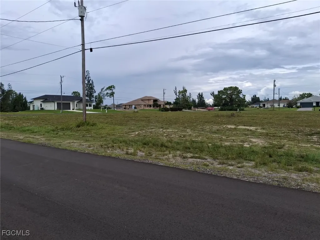 2127 NE 34th Terrace Cape Coral FL 33909