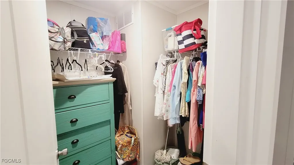 352 Shoreland Drive Fort Myers FL 33905