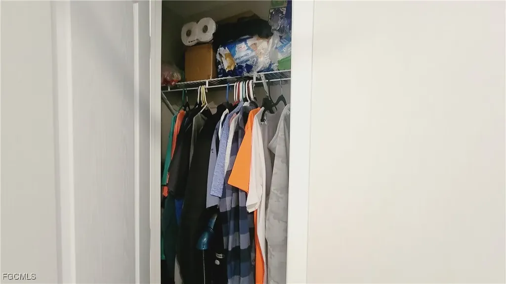 352 Shoreland Drive Fort Myers FL 33905