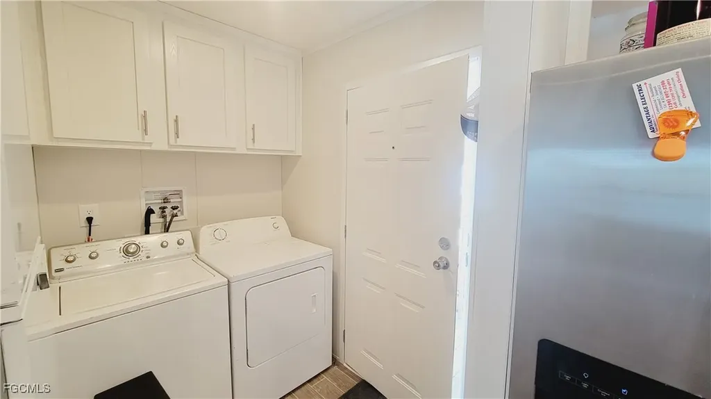 352 Shoreland Drive Fort Myers FL 33905