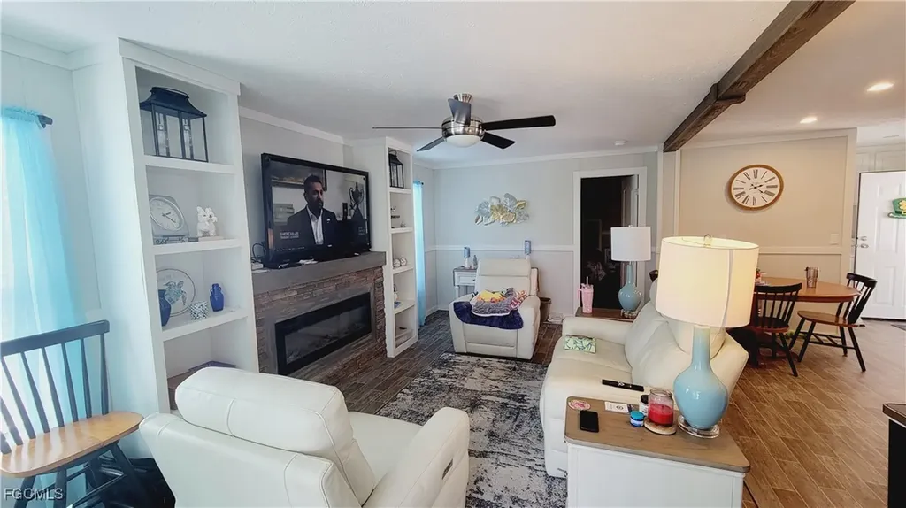 352 Shoreland Drive Fort Myers FL 33905