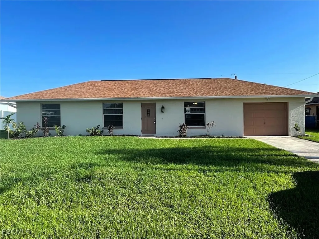 521 SE 4th Street Cape Coral FL 33990