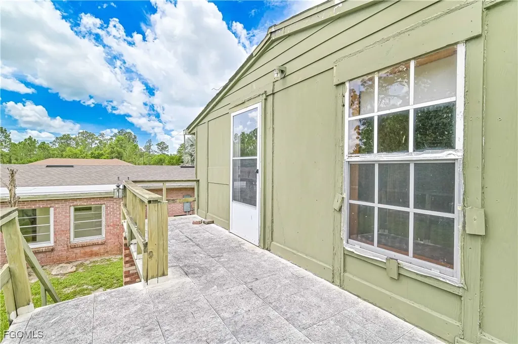3905 E 3rd Street Lehigh Acres FL 33936