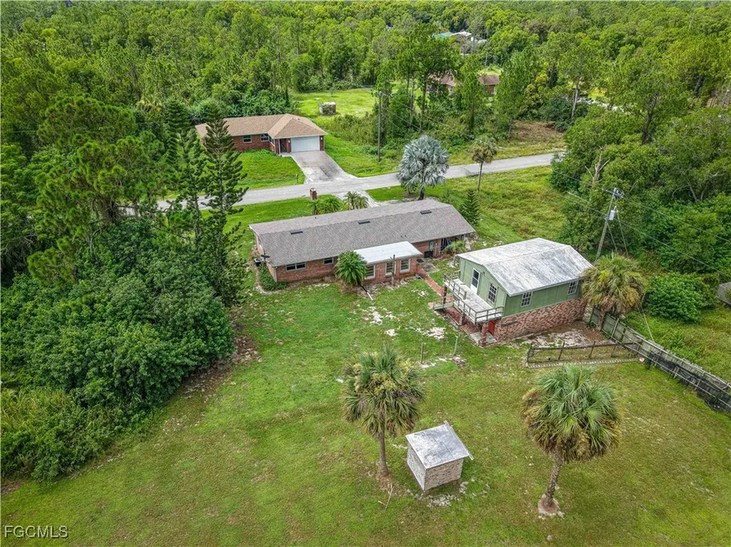 3905 E 3rd Street Lehigh Acres FL 33936