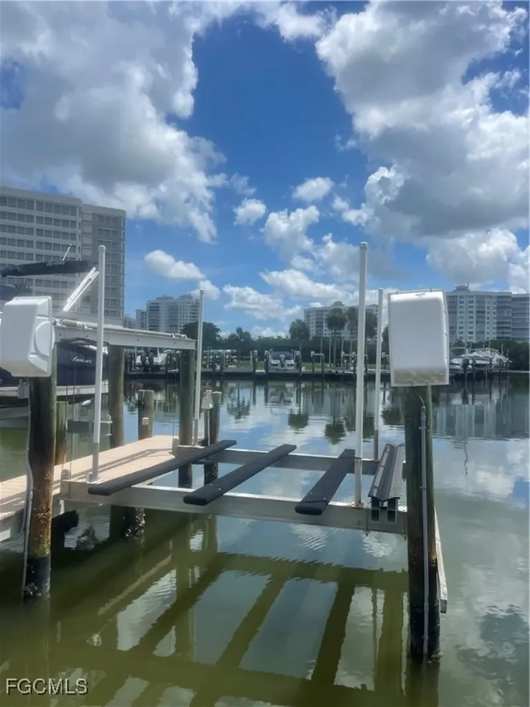 1 Bluebill Avenue Naples FL 34108