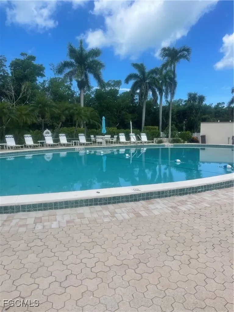1 Bluebill Avenue Naples FL 34108
