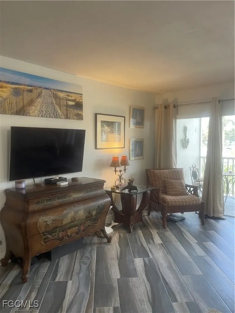 1 Bluebill Avenue Naples FL 34108