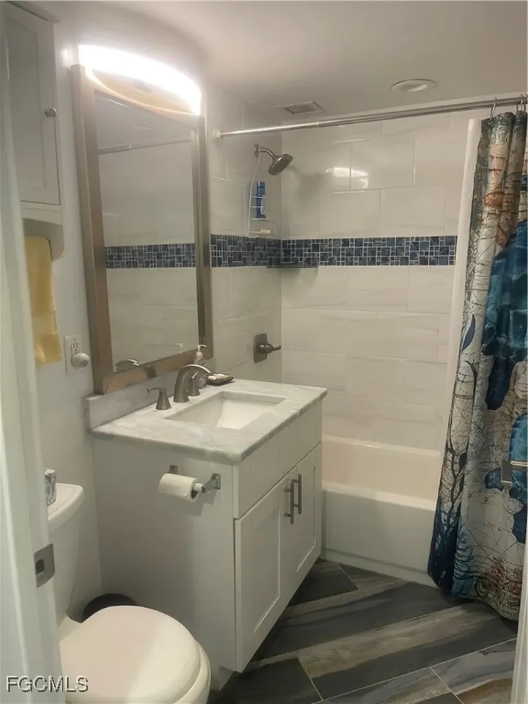 1 Bluebill Avenue Naples FL 34108