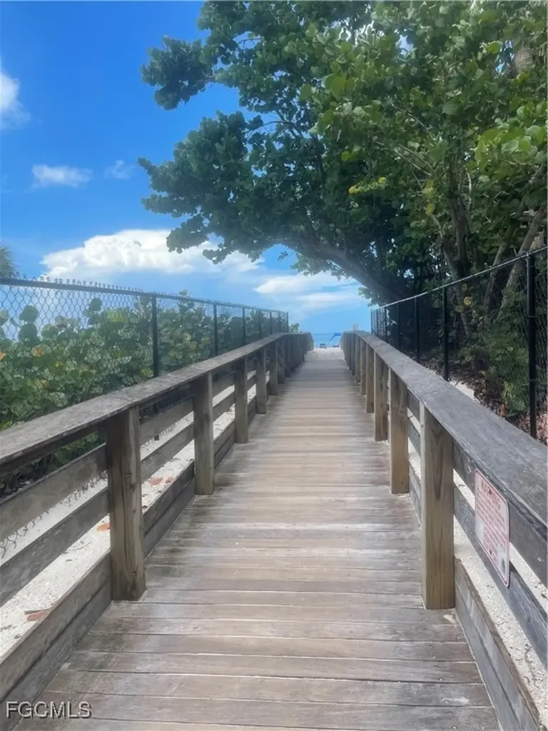 1 Bluebill Avenue Naples FL 34108