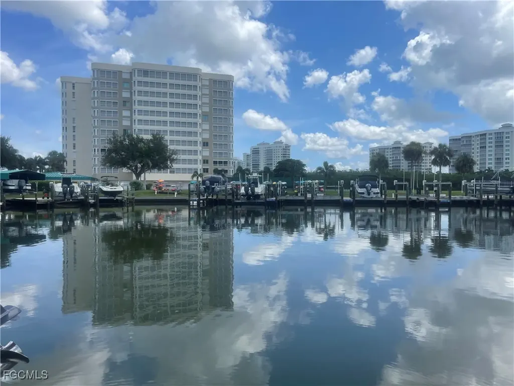 1 Bluebill Avenue Naples FL 34108