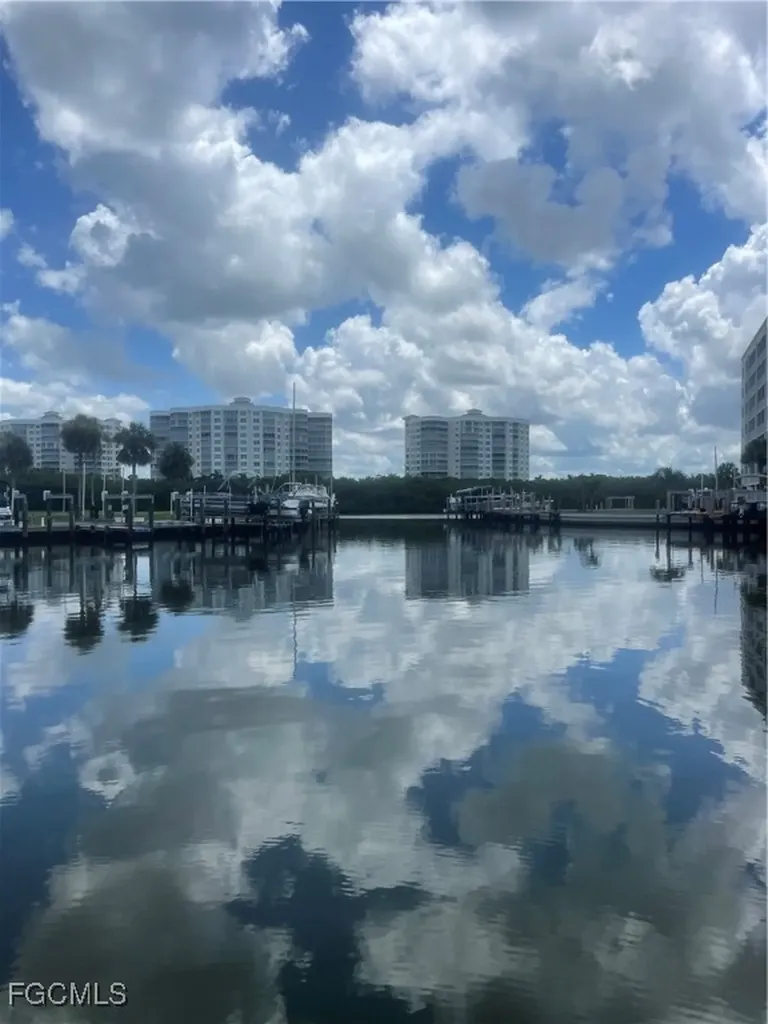 1 Bluebill Avenue Naples FL 34108