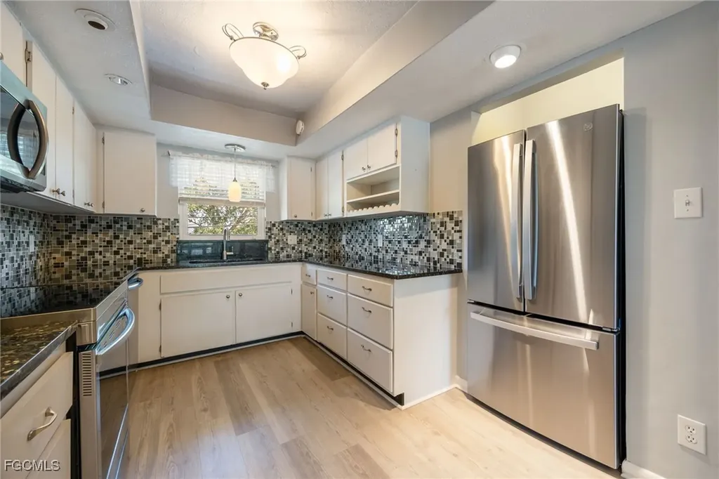 920 SE 46th Street Cape Coral FL 33904