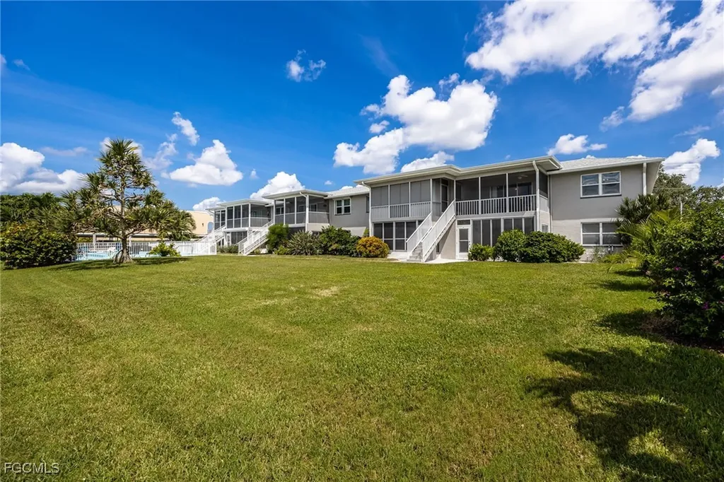 920 SE 46th Street Cape Coral FL 33904