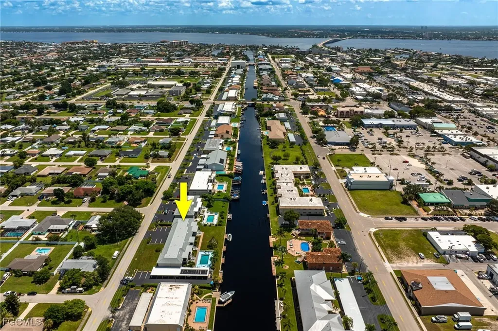 920 SE 46th Street Cape Coral FL 33904