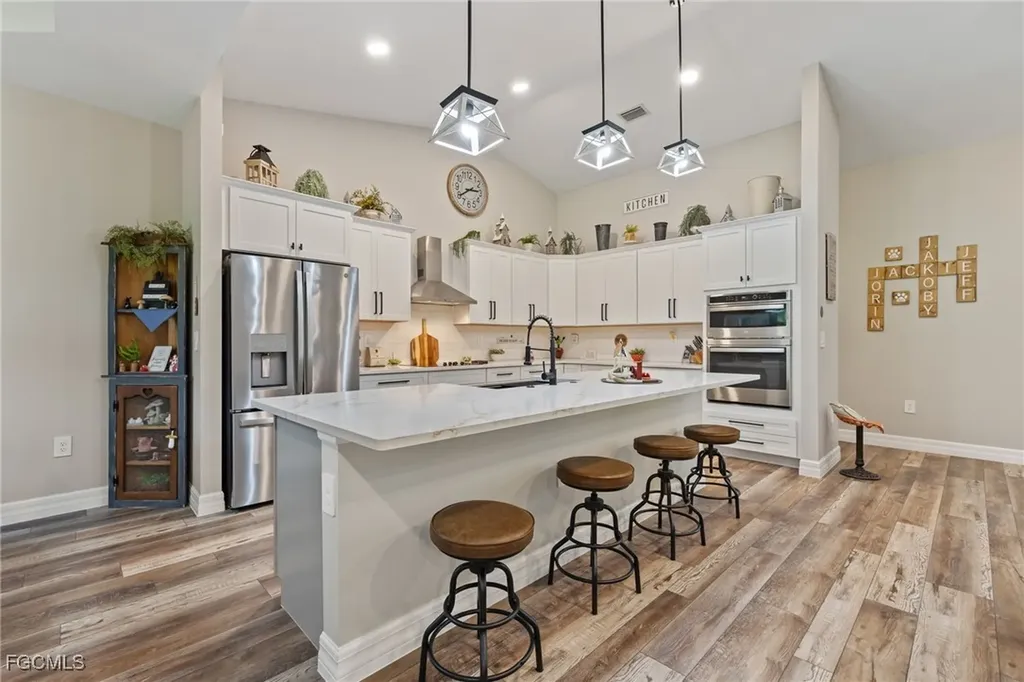 2391 Lippincott Road Alva FL 33920