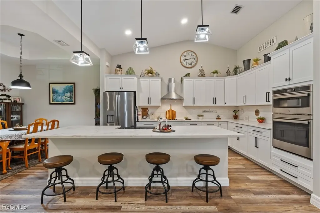 2391 Lippincott Road Alva FL 33920